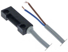 Intrerupator (senzor) magnetic cu contact 1NO, 250V, 1A, P max. 50W, L 40 x 13 mm, cablu L 1180 mm - 300273