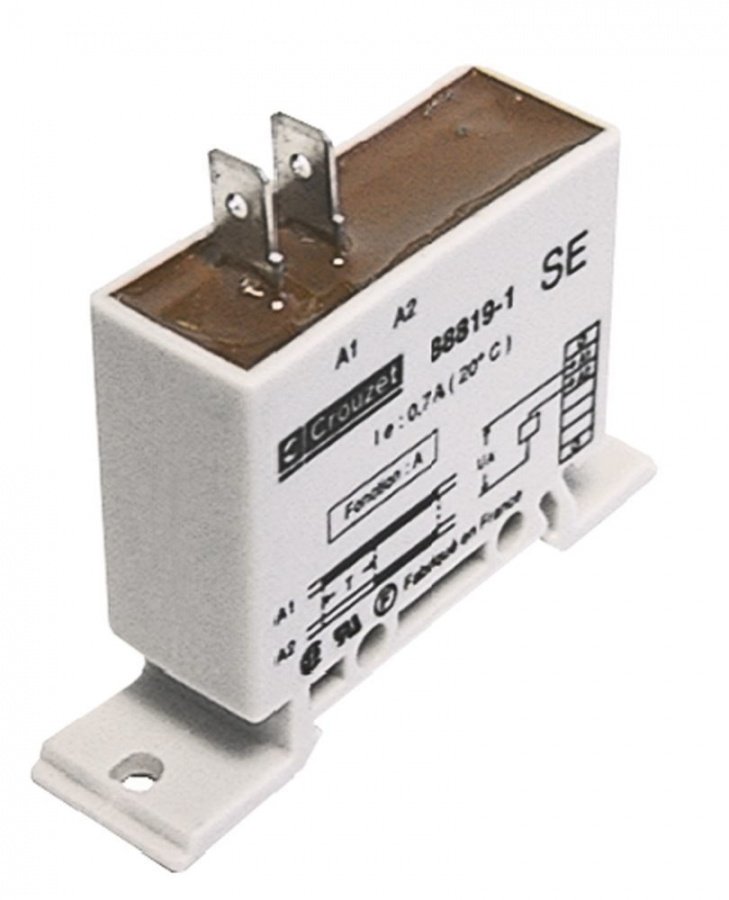 time relay CROUZET 88870131 time domain 1,5s 230VAC 0,7A connection male faston 6,3mm