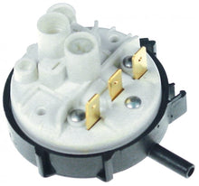 Presostat de nivel 28/12 mbar, ø 58 mm, racord furtun ø 6 mm - 541045