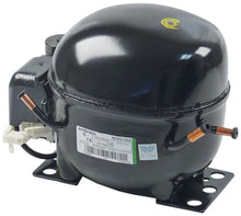 compresor agenți refrigeranți R134a tip 220-240V 50Hz HBP 10.4kg 1/4HP capacitate cilindrică 7.3cm³